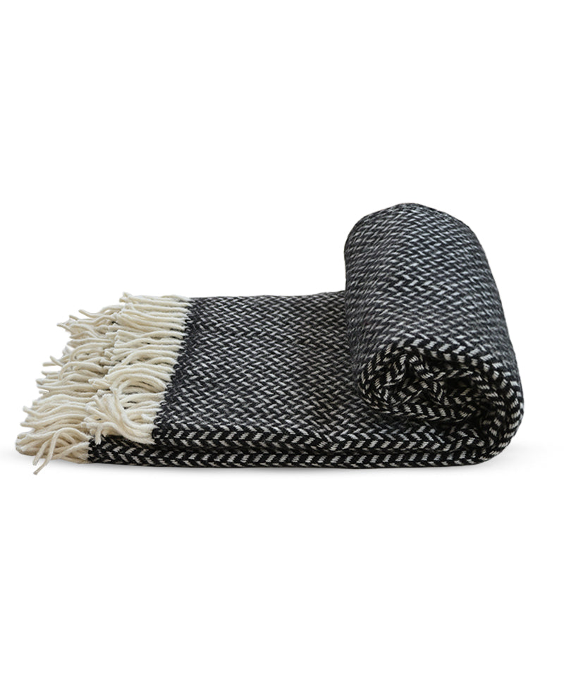 201801 - Klippan polka svart - produkt (2).jpg