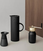 931-1 - Termoskanna EM77-lifestyle 800X960PX.jpg