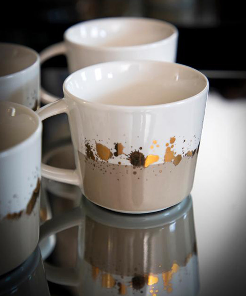 ECCUP0001-8-LG - Sand mugg med guldstänk -lifestyle (2).jpg